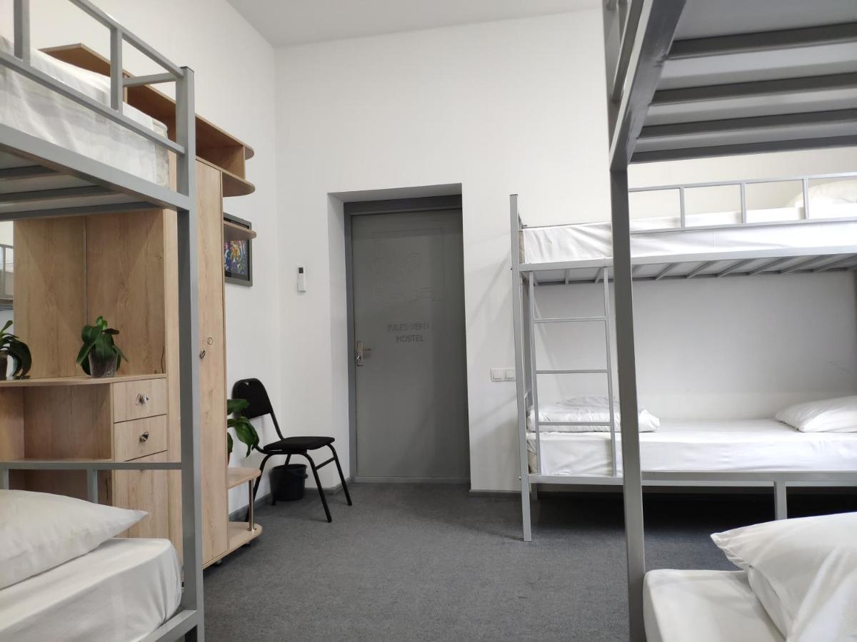 Jules Verne Hostel Tasjkent Eksteriør billede